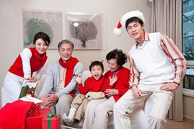 《明末：渊虚之羽》联动领克汽车 酷炫痛车亮相